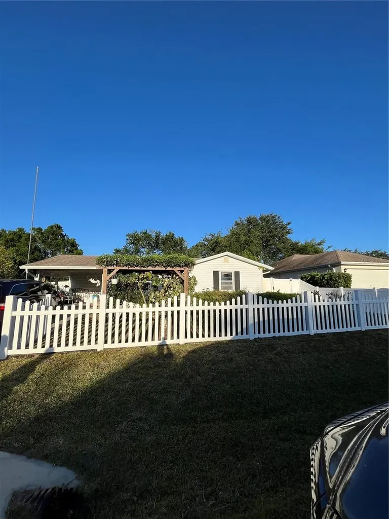 421 Oak Street Sebastian FL 32958