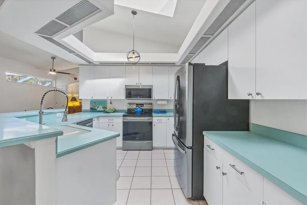 5124 Sunnydale Circle Sarasota FL 34233
