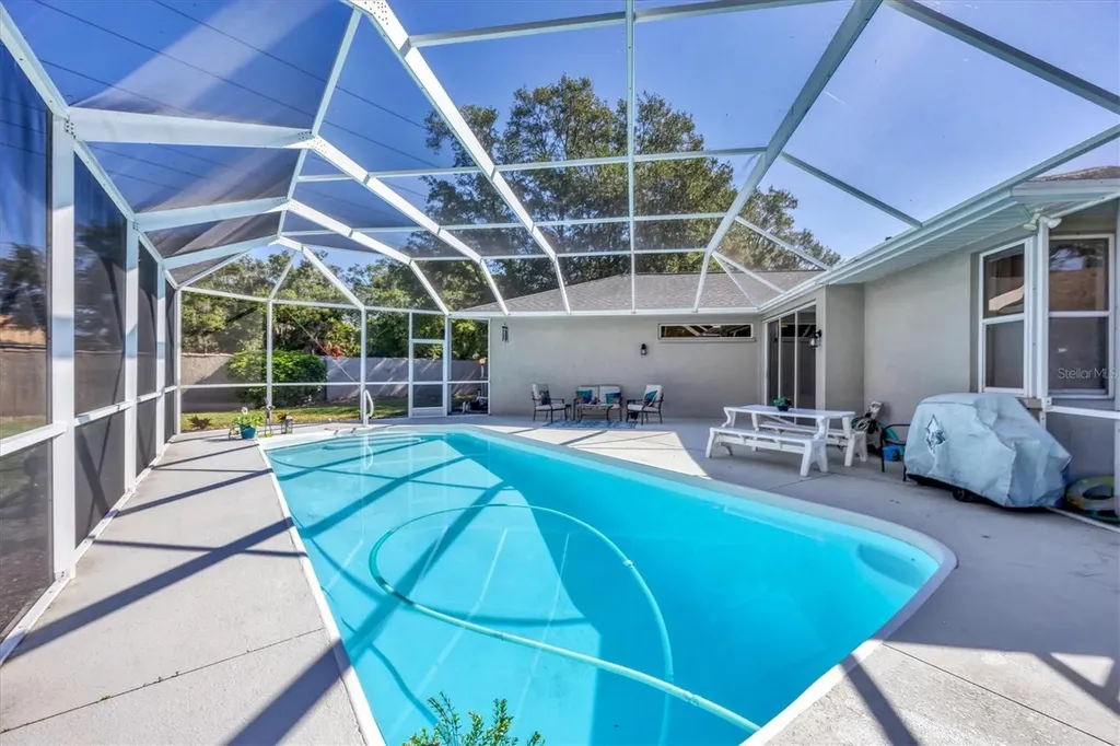 5124 Sunnydale Circle Sarasota FL 34233