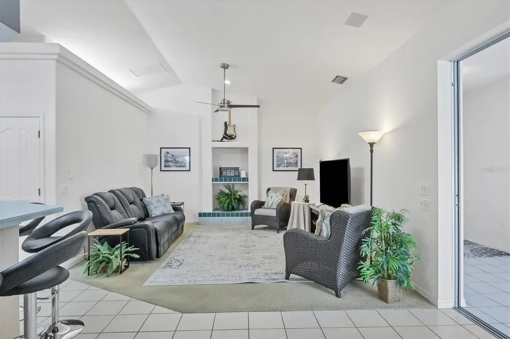 5124 Sunnydale Circle Sarasota FL 34233