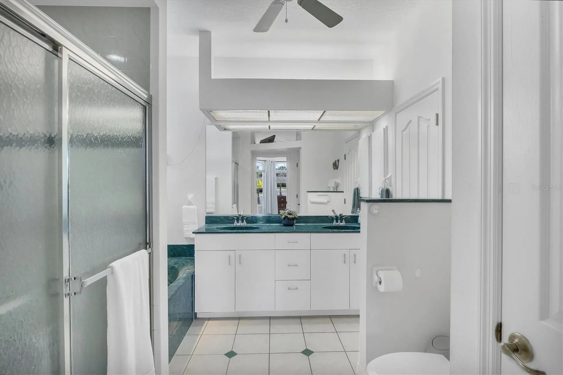 5124 Sunnydale Circle Sarasota FL 34233