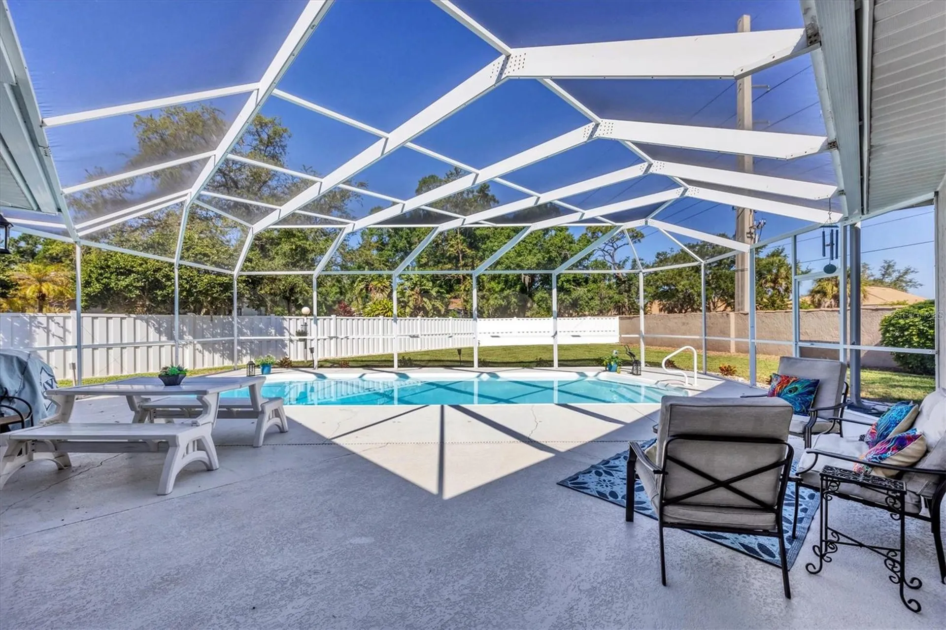 5124 Sunnydale Circle Sarasota FL 34233