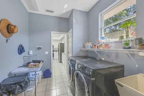 5124 Sunnydale Circle Sarasota FL 34233