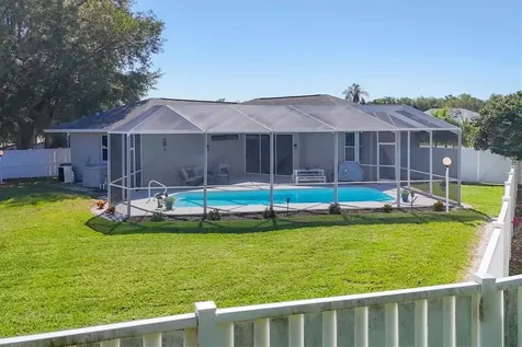 5124 Sunnydale Circle Sarasota FL 34233