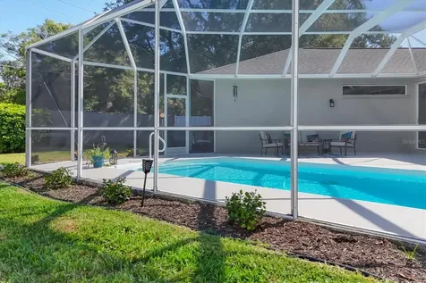5124 Sunnydale Circle Sarasota FL 34233