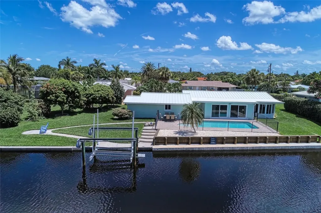 5577 Contento Drive Sarasota FL 34242