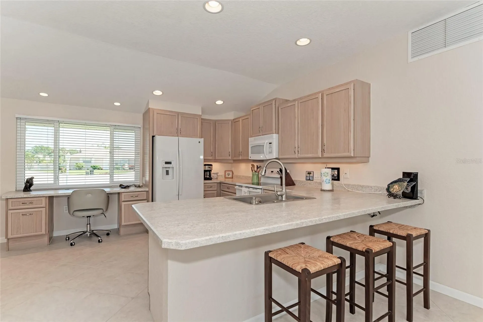 5577 Contento Drive Sarasota FL 34242