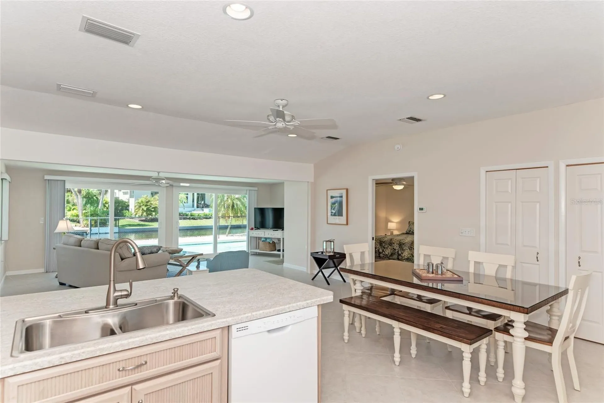 5577 Contento Drive Sarasota FL 34242