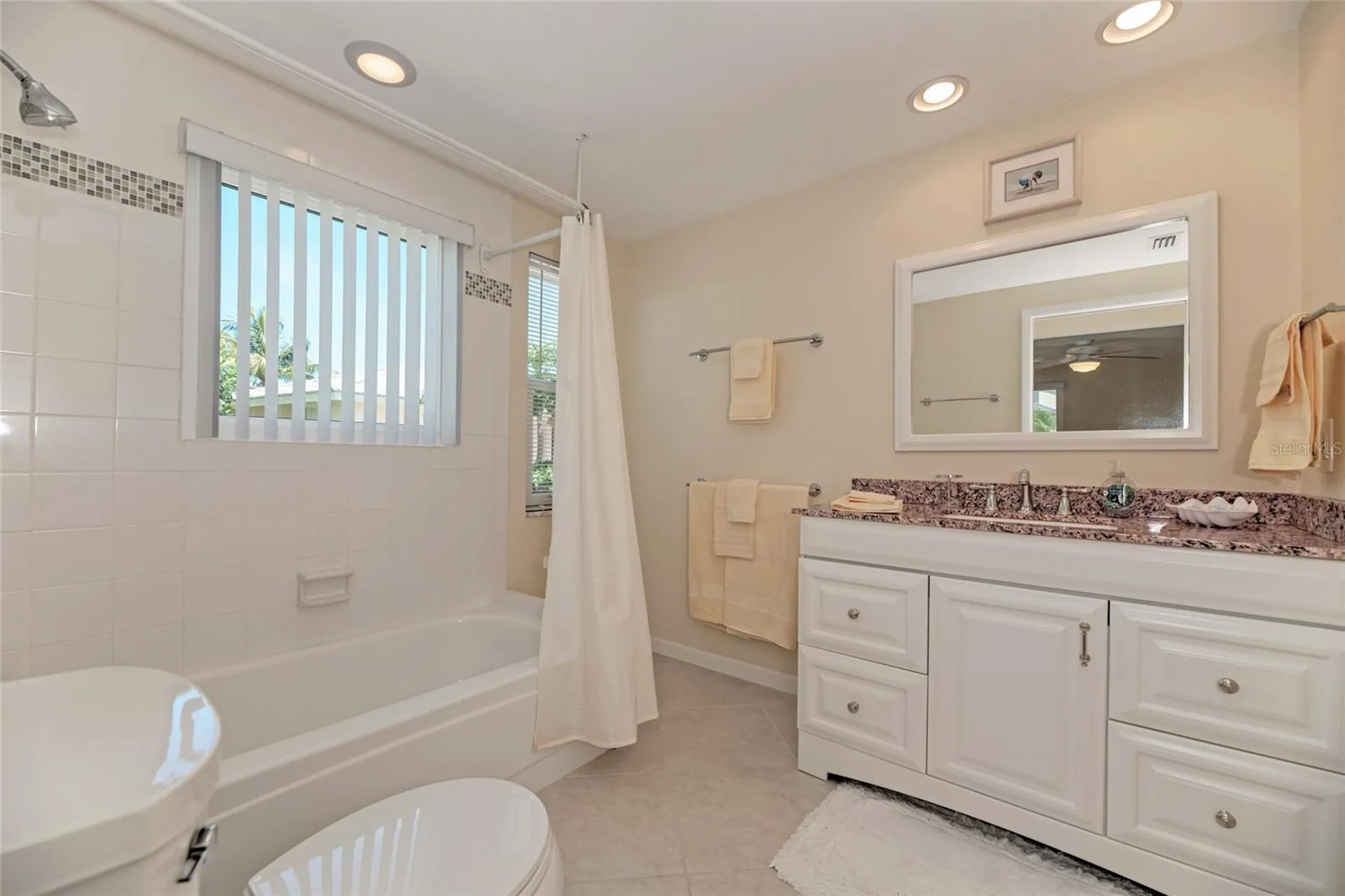 5577 Contento Drive Sarasota FL 34242