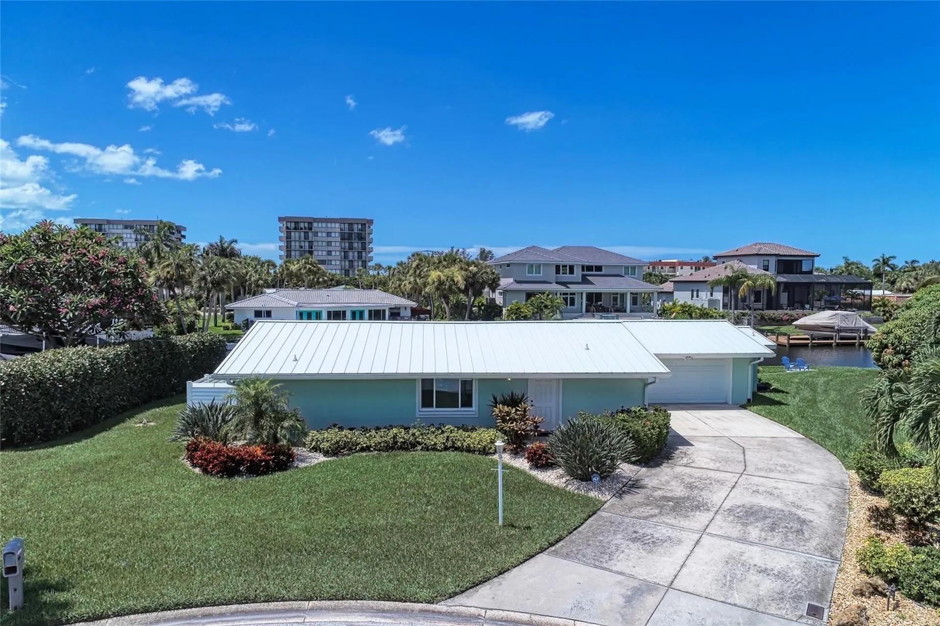 5577 Contento Drive Sarasota FL 34242