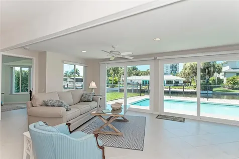 5577 Contento Drive Sarasota FL 34242
