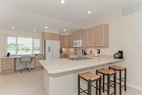 5577 Contento Drive Sarasota FL 34242