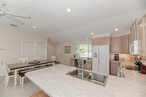 5577 Contento Drive Sarasota FL 34242