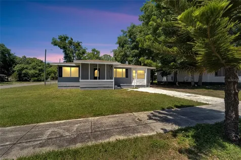 14007 12th Street Dade City FL 33525