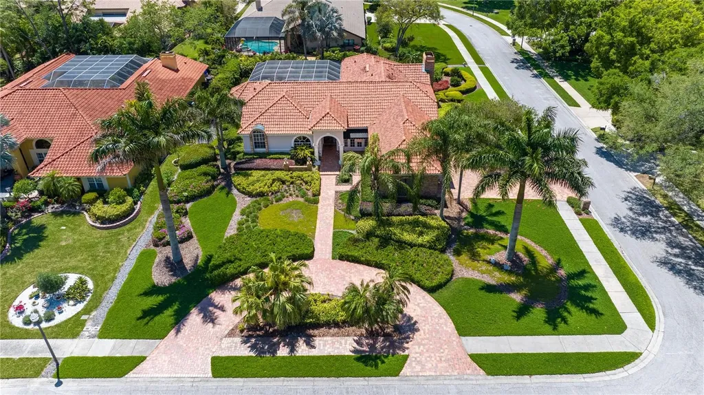 1614 Hampton Court Safety Harbor FL 34695