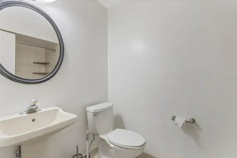 516 Betsy Ross Terrace Orlando FL 32809