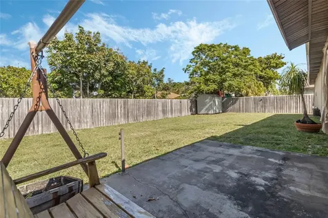 516 Betsy Ross Terrace Orlando FL 32809