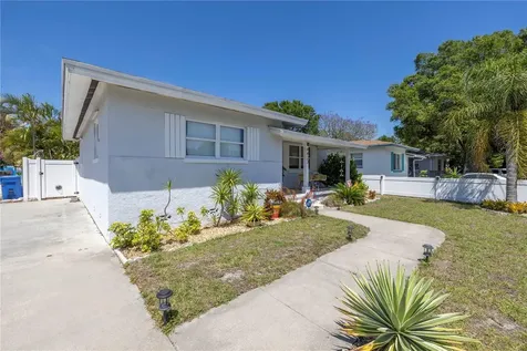 4423 9th Avenue N St Petersburg FL 33713