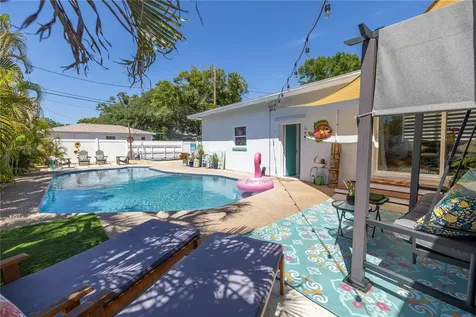 4423 9th Avenue N St Petersburg FL 33713