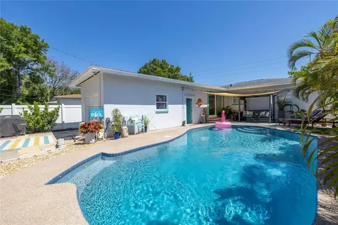 4423 9th Avenue N St Petersburg FL 33713