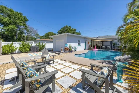 4423 9th Avenue N St Petersburg FL 33713