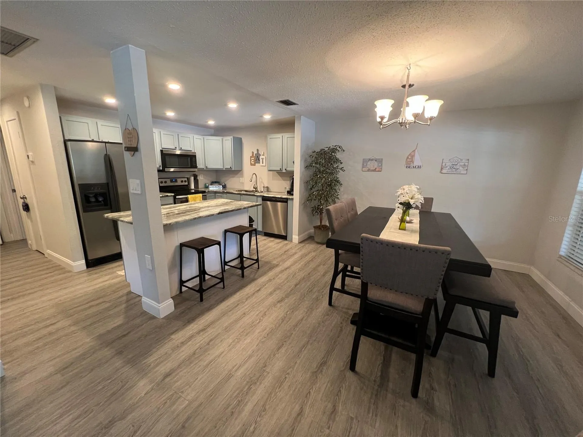 1404 N Saturn Avenue Clearwater FL 33755