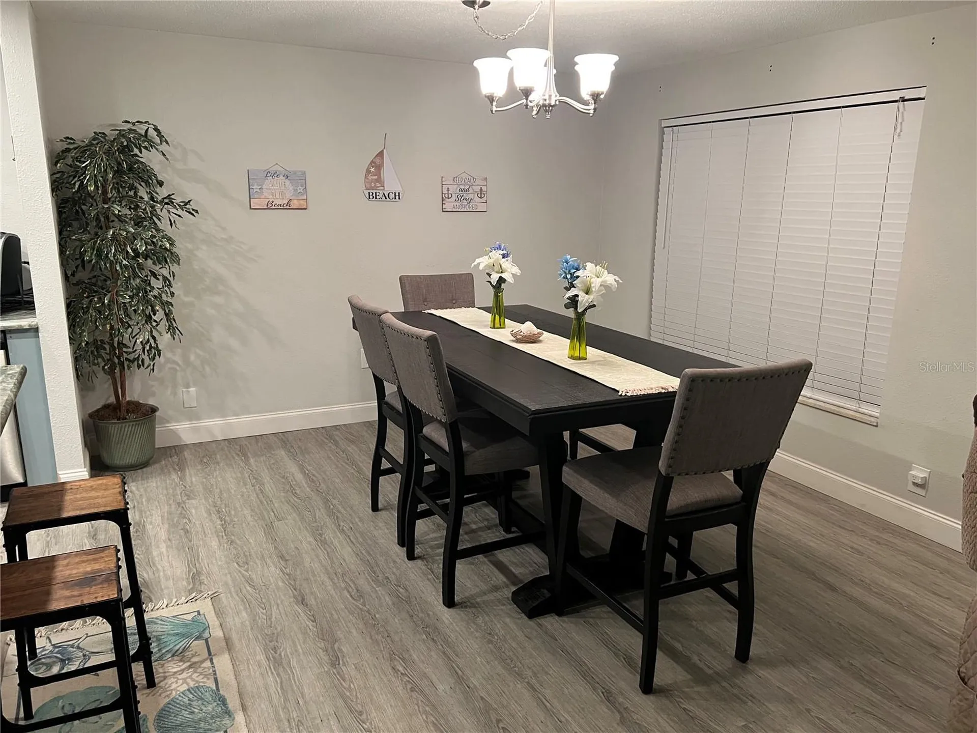 1404 N Saturn Avenue Clearwater FL 33755