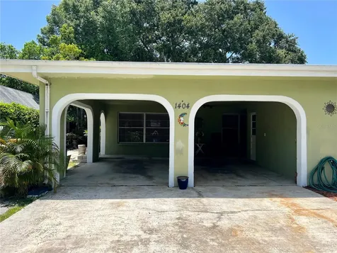 1404 N Saturn Avenue Clearwater FL 33755