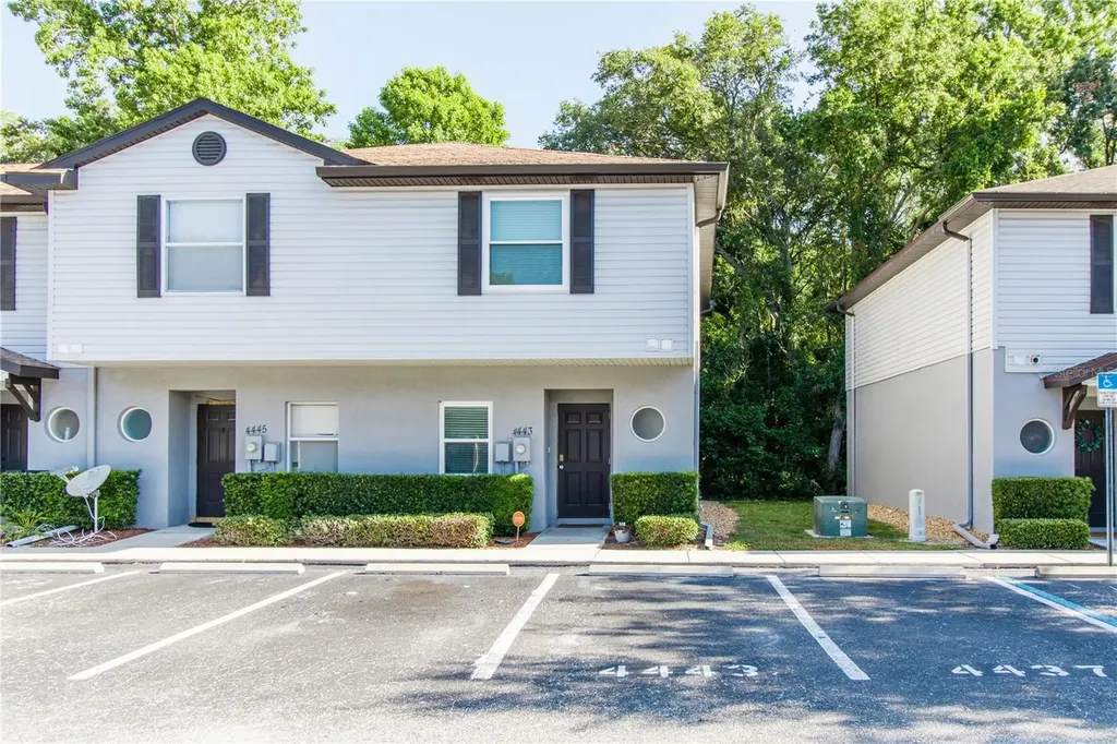 4443 Har Paul Circle Tampa FL 33614