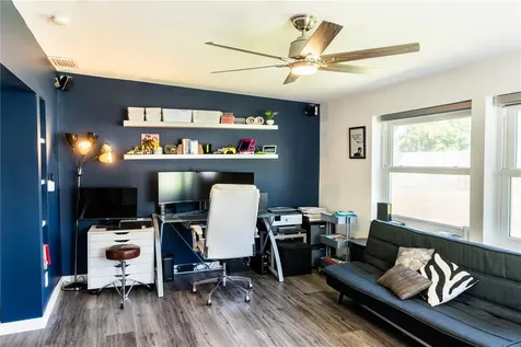 1069 40th Avenue NE St Petersburg FL 33703