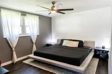 1069 40th Avenue NE St Petersburg FL 33703