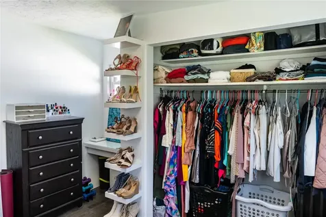 1069 40th Avenue NE St Petersburg FL 33703