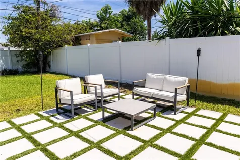 1069 40th Avenue NE St Petersburg FL 33703