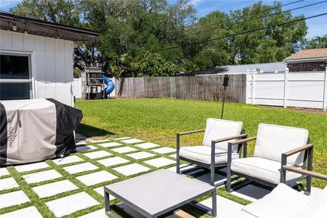 1069 40th Avenue NE St Petersburg FL 33703
