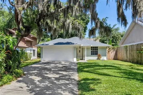 12905 Woodleigh Avenue Tampa FL 33612