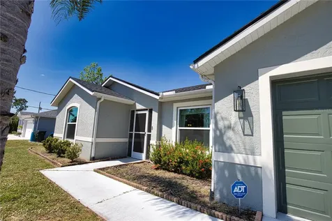 2231 Dongola Street North Port FL 34291