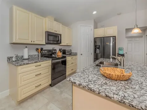 236 Holly Road Venice FL 34293