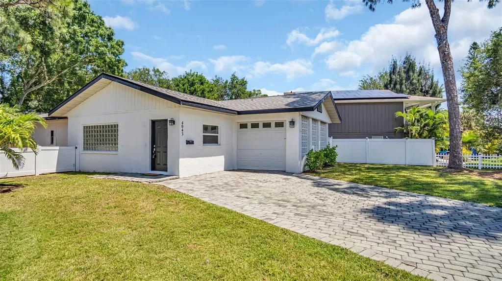 4043 Shore Acres Boulevard NE St Petersburg FL 33703