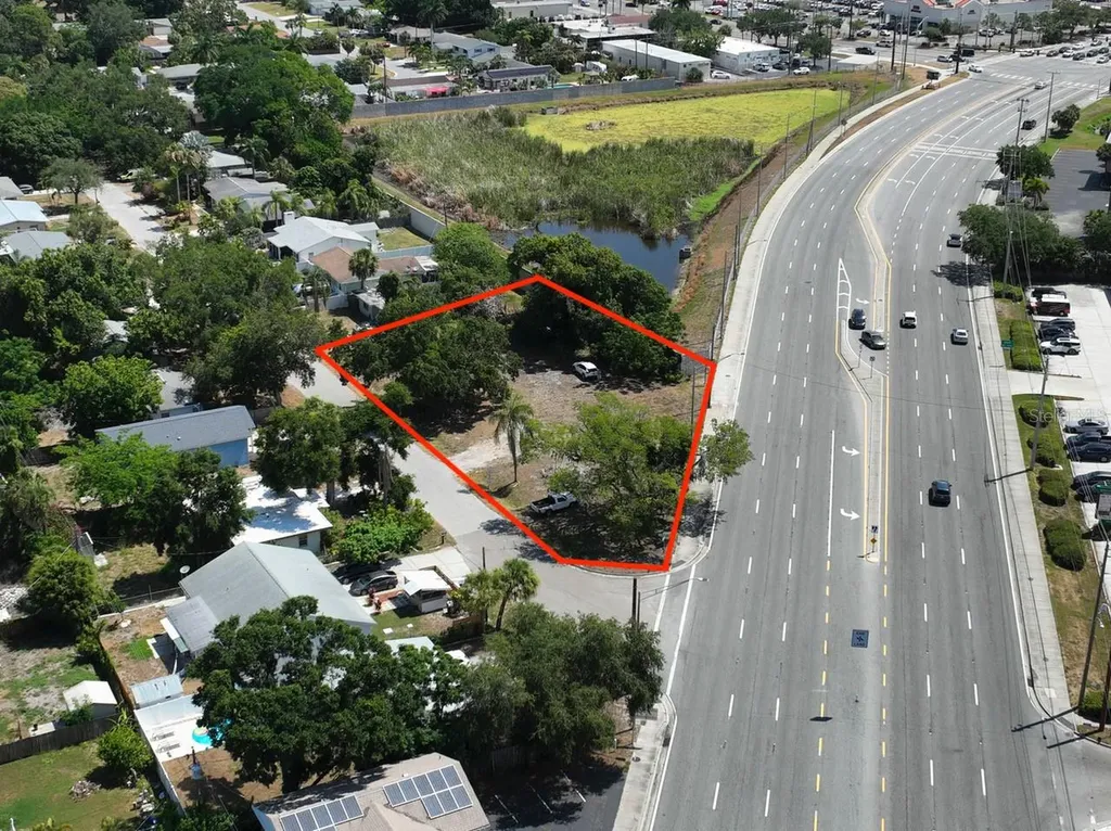 Albert Place Sarasota FL 34231
