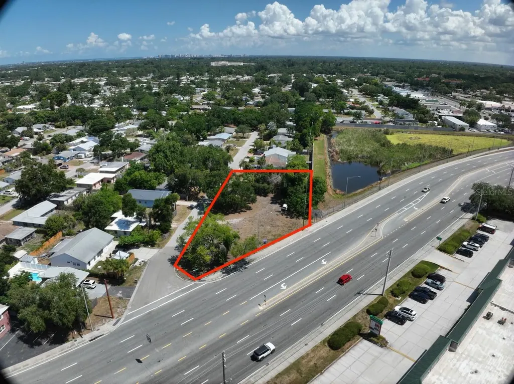 Albert Place Sarasota FL 34231