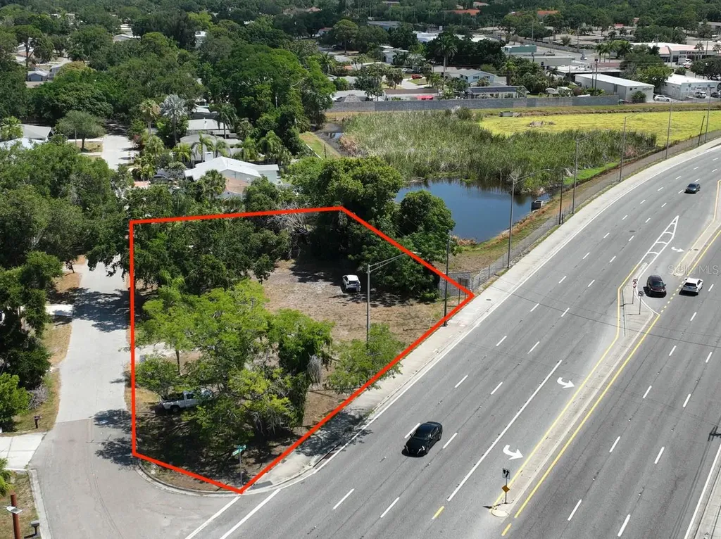 Albert Place Sarasota FL 34231