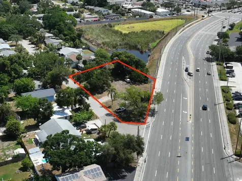 Albert Place Sarasota FL 34231