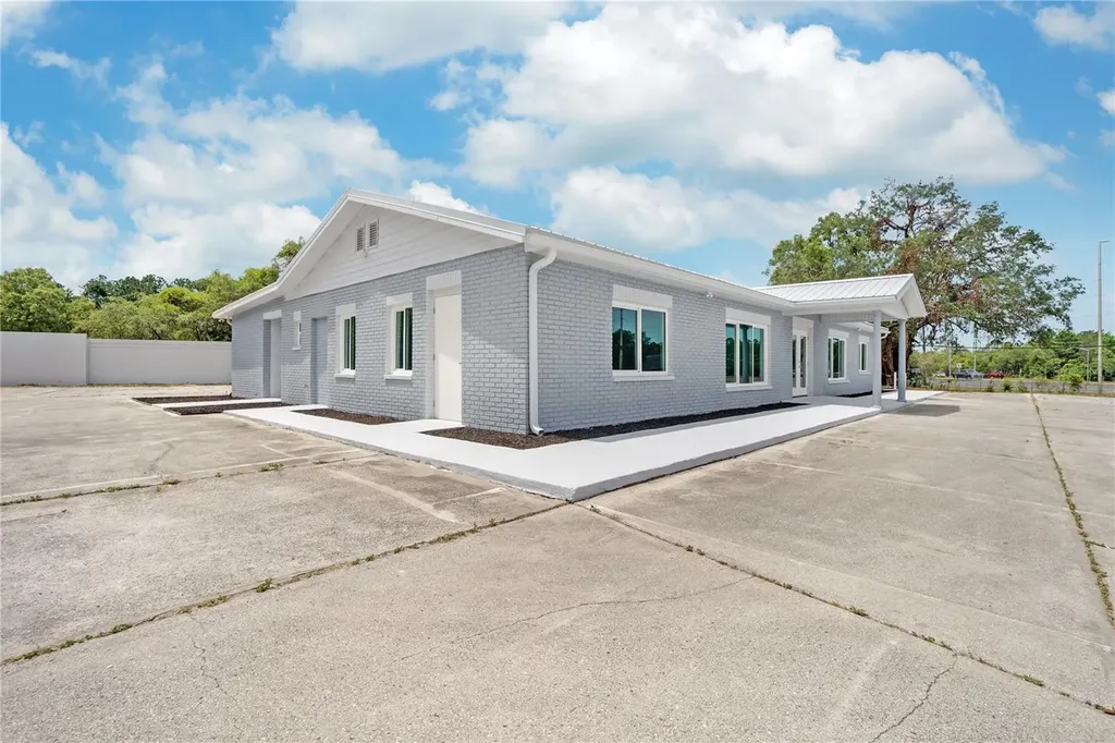 3248 Commercial Way Spring Hill FL 34606