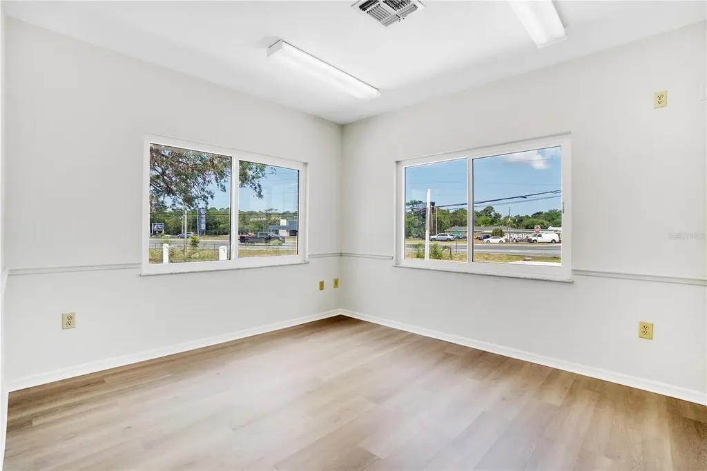 3248 Commercial Way Spring Hill FL 34606