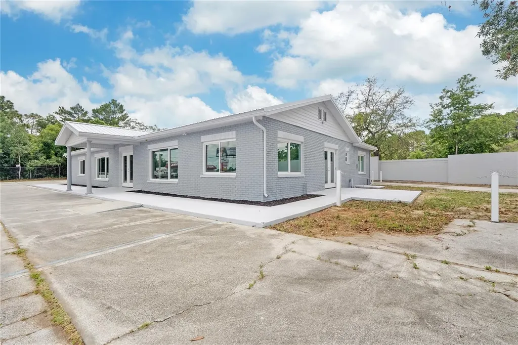 3248 Commercial Way Spring Hill FL 34606