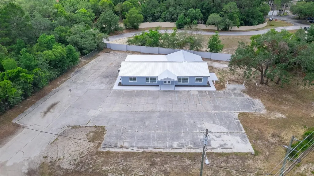 3248 Commercial Way Spring Hill FL 34606