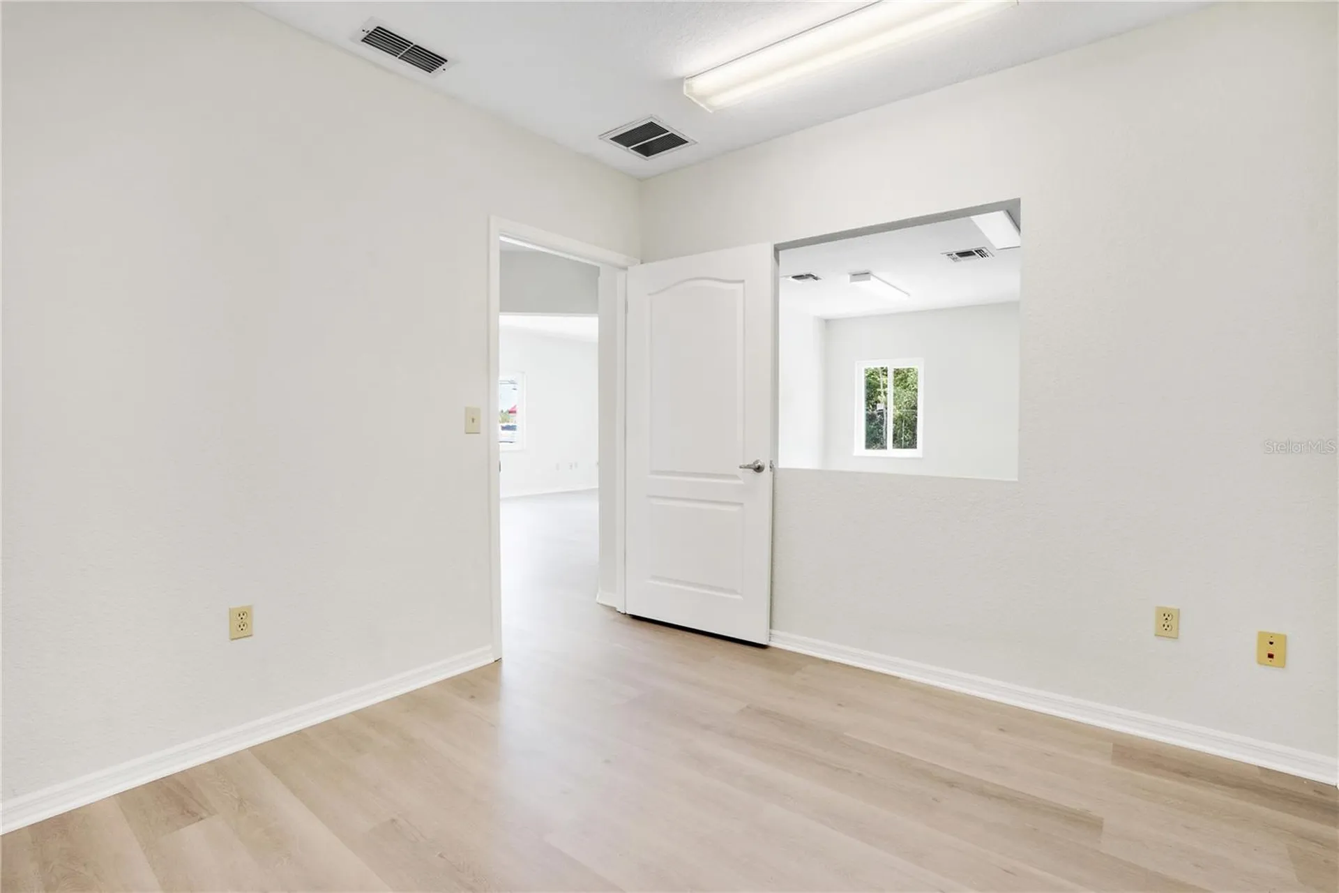3248 Commercial Way Spring Hill FL 34606