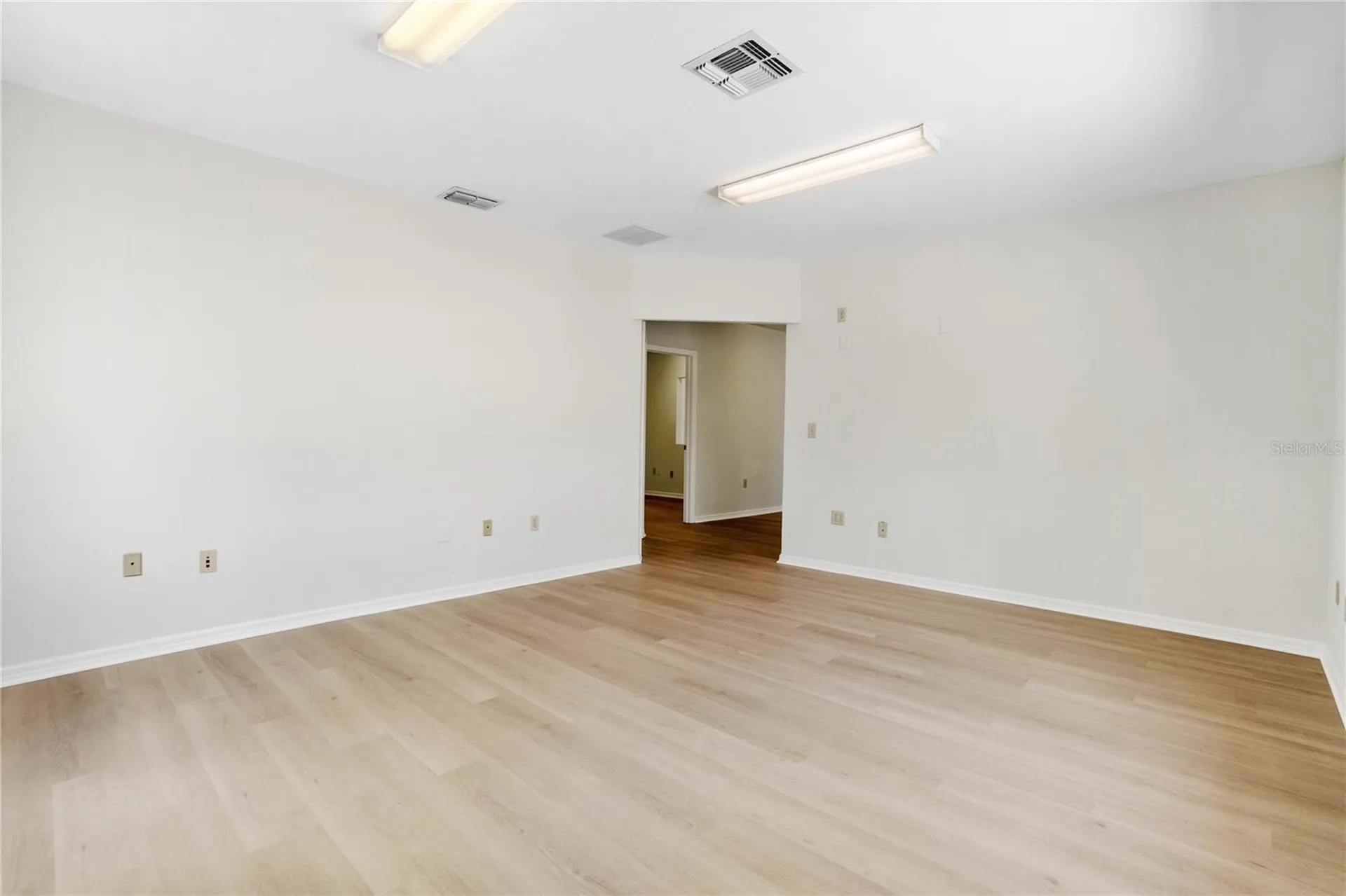 3248 Commercial Way Spring Hill FL 34606