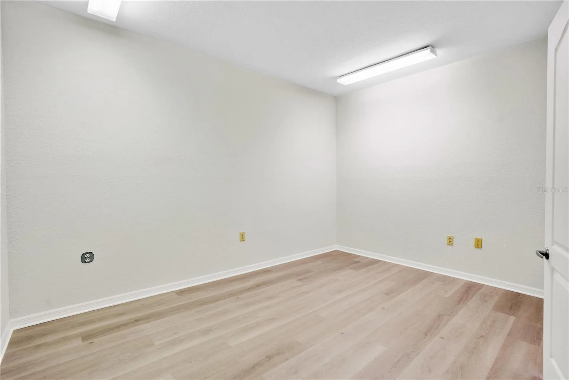 3248 Commercial Way Spring Hill FL 34606