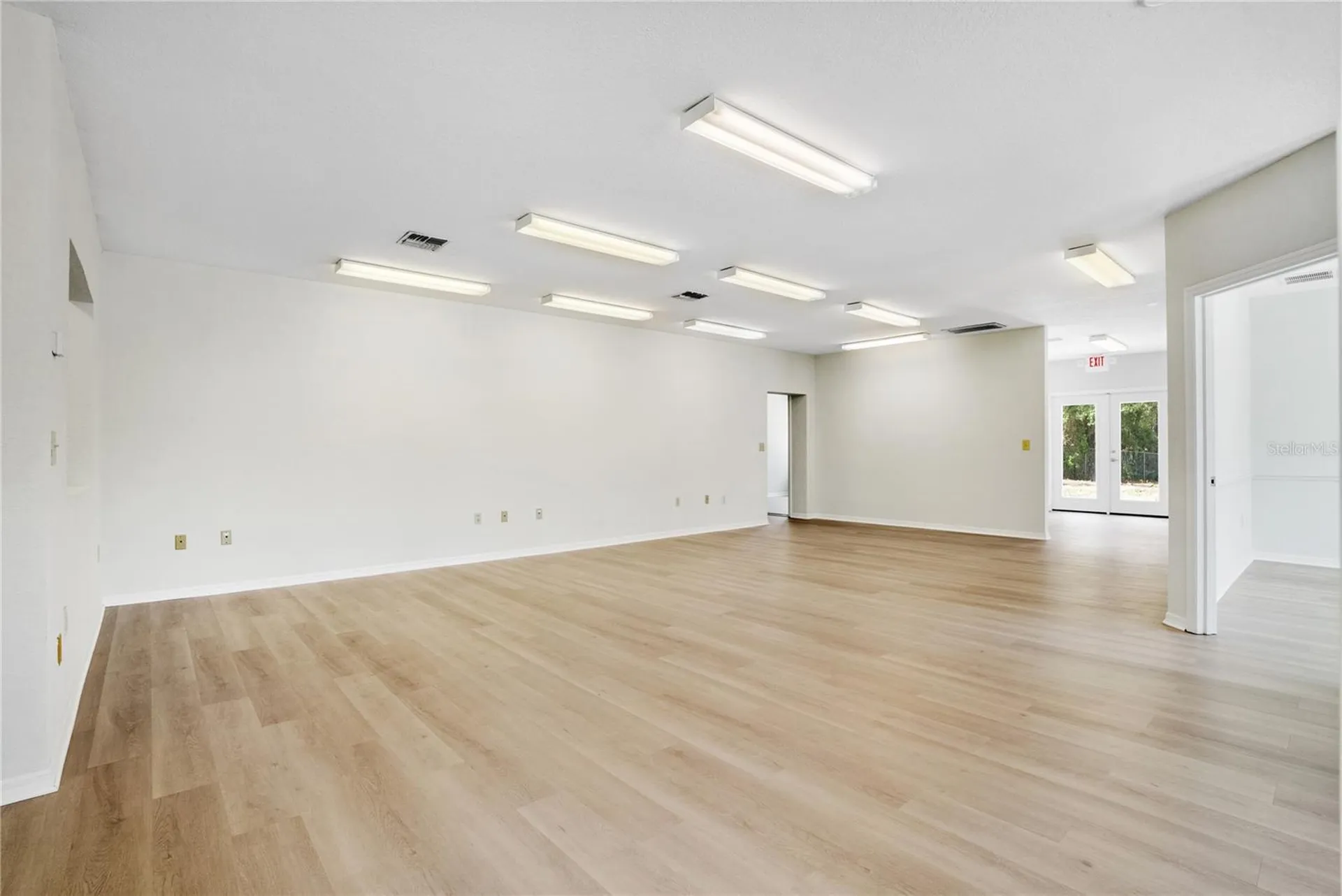 3248 Commercial Way Spring Hill FL 34606